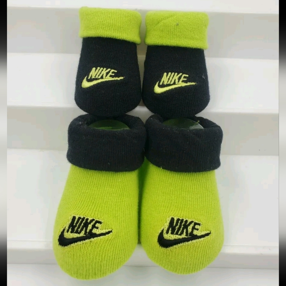 2 Pair Nike Baby Booties